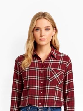 NWT Boyfriend plaid red black white button shirt long sleeve rayonne small